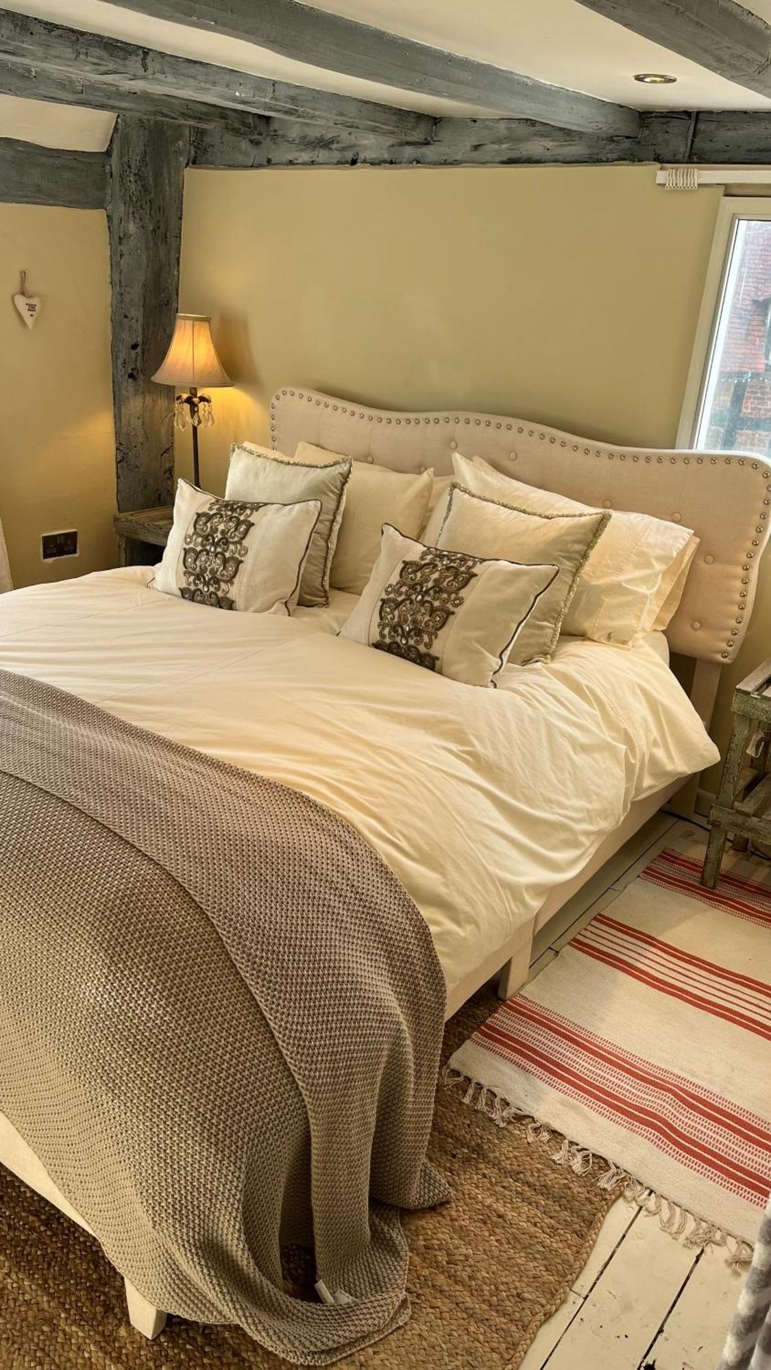 Bed and Breakfast Spenford House 1640 Listed House Idilic Location Pub Walking Distance Loppington Exterior foto